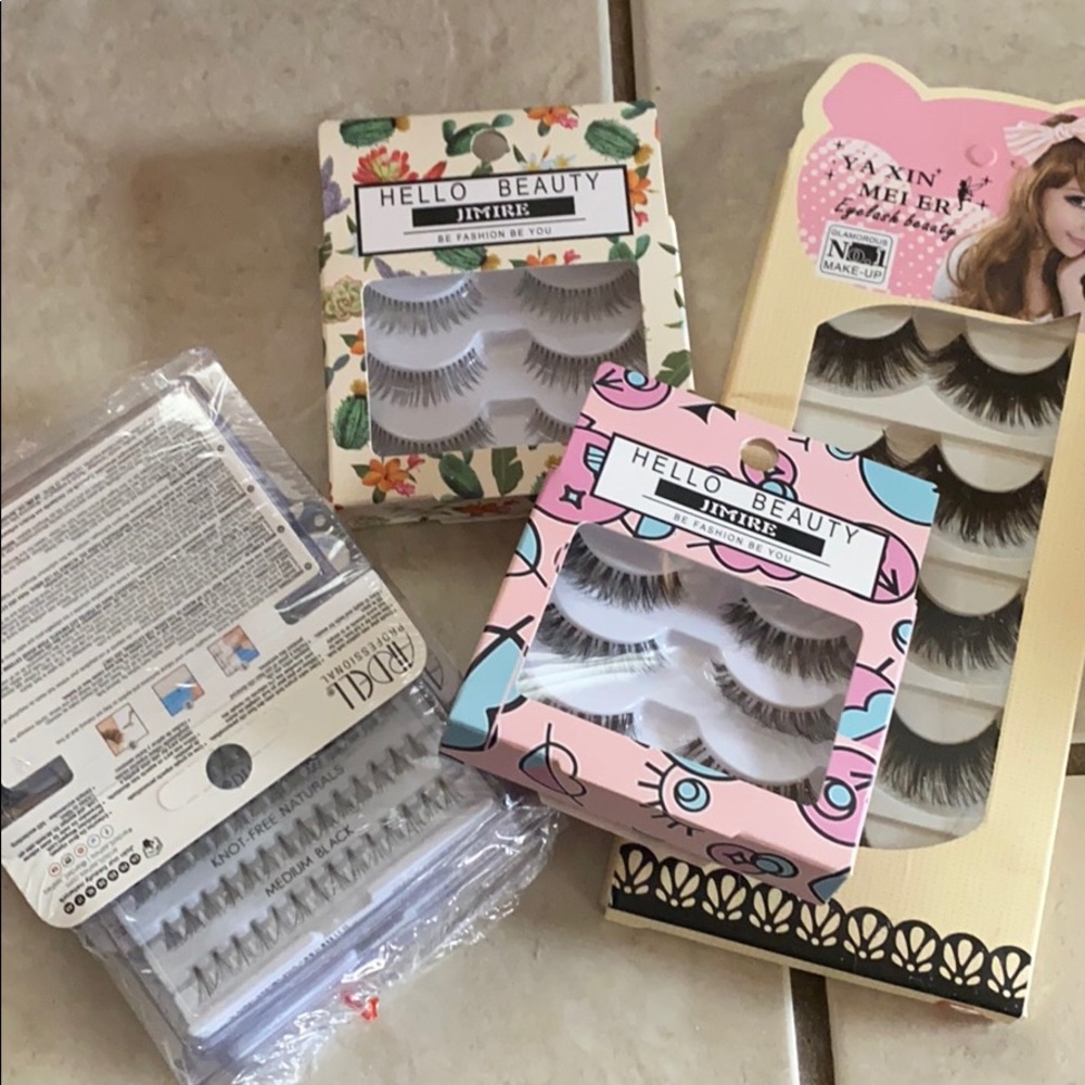 Lot of false eyelashes.. pack of Ardell singles